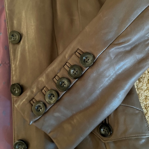 Danier Ladies Italian Leather Coat - Picture 6 of 9